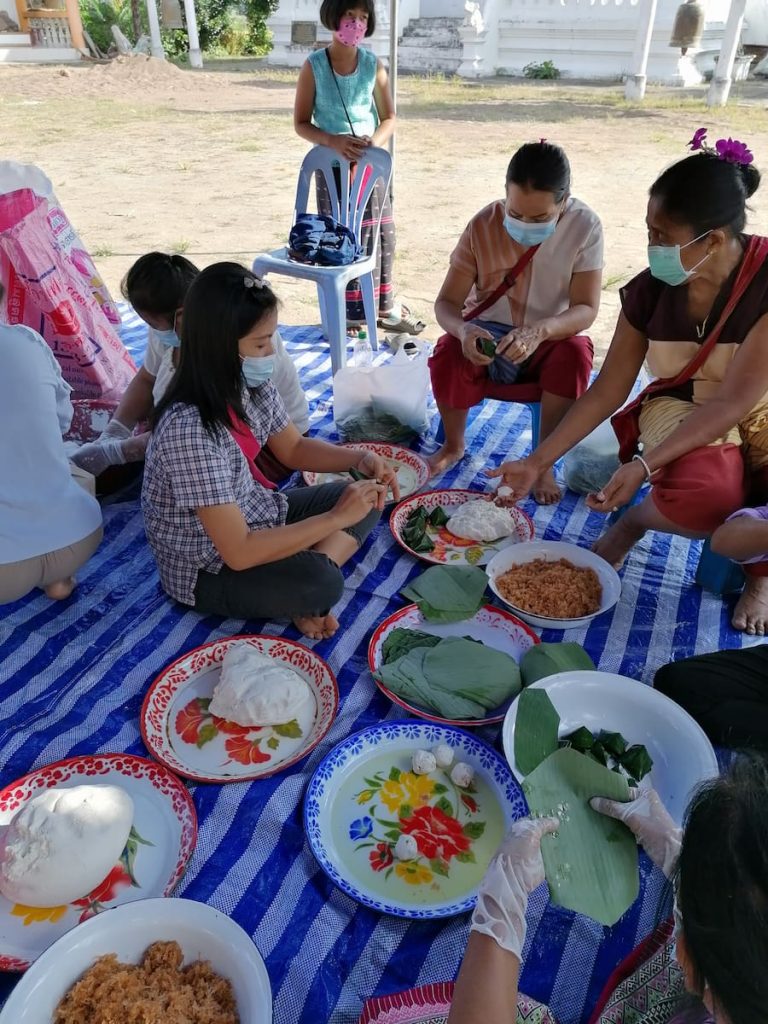 festival annuel (novembre) du peuple Lanna à Mae Chaem