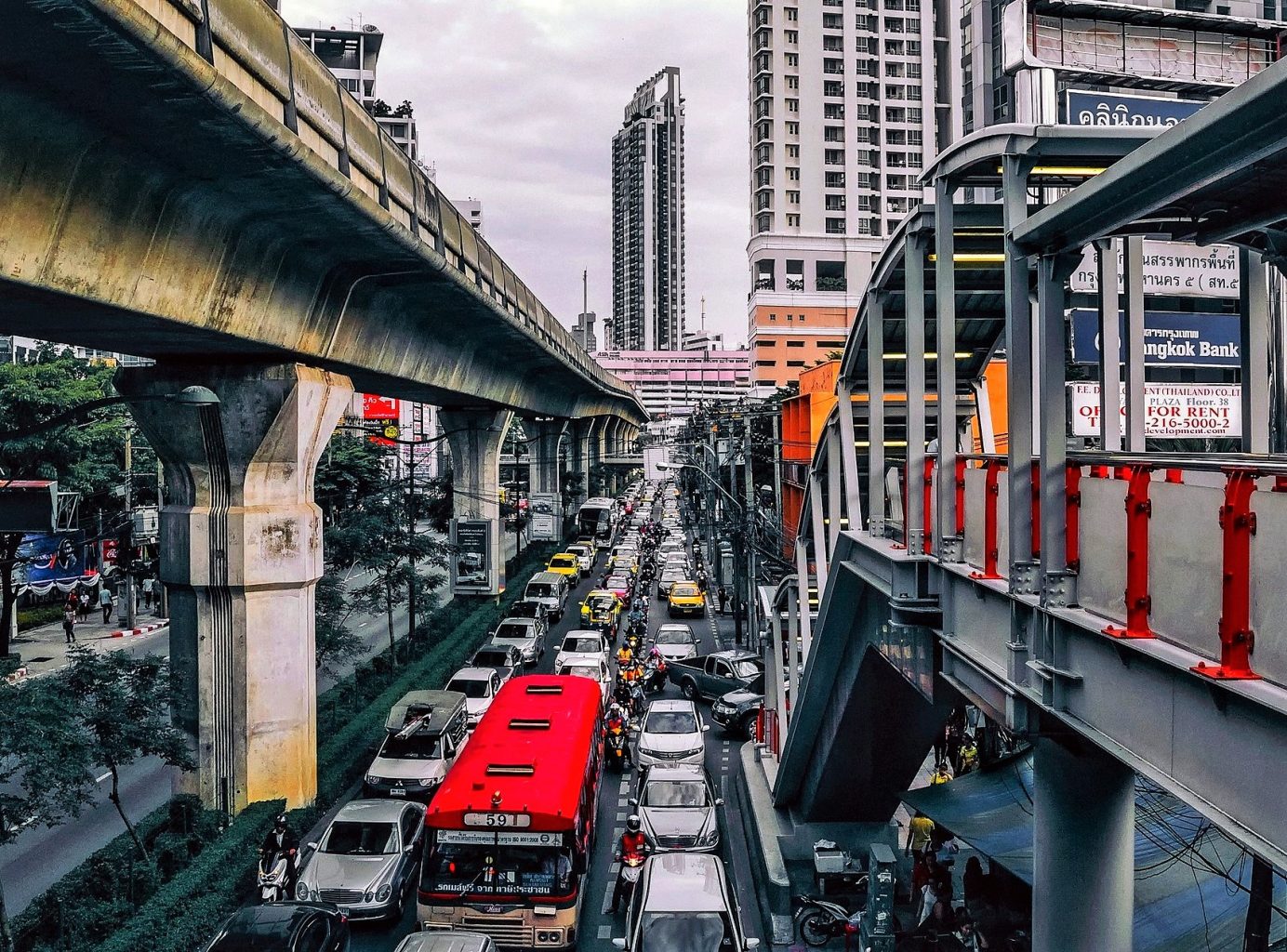 Bien choisir son mode de transport est important, chaleur et pollution sont de la partie à Bangkok