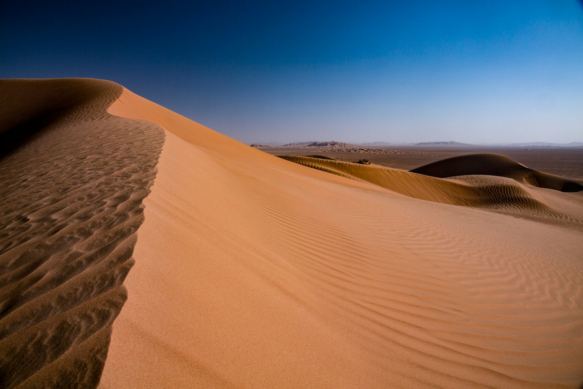 Wahiba Sands offre des dunes de sable rouge à perte de vue. Au lever et au coucher du soleil, c'est sublime!!