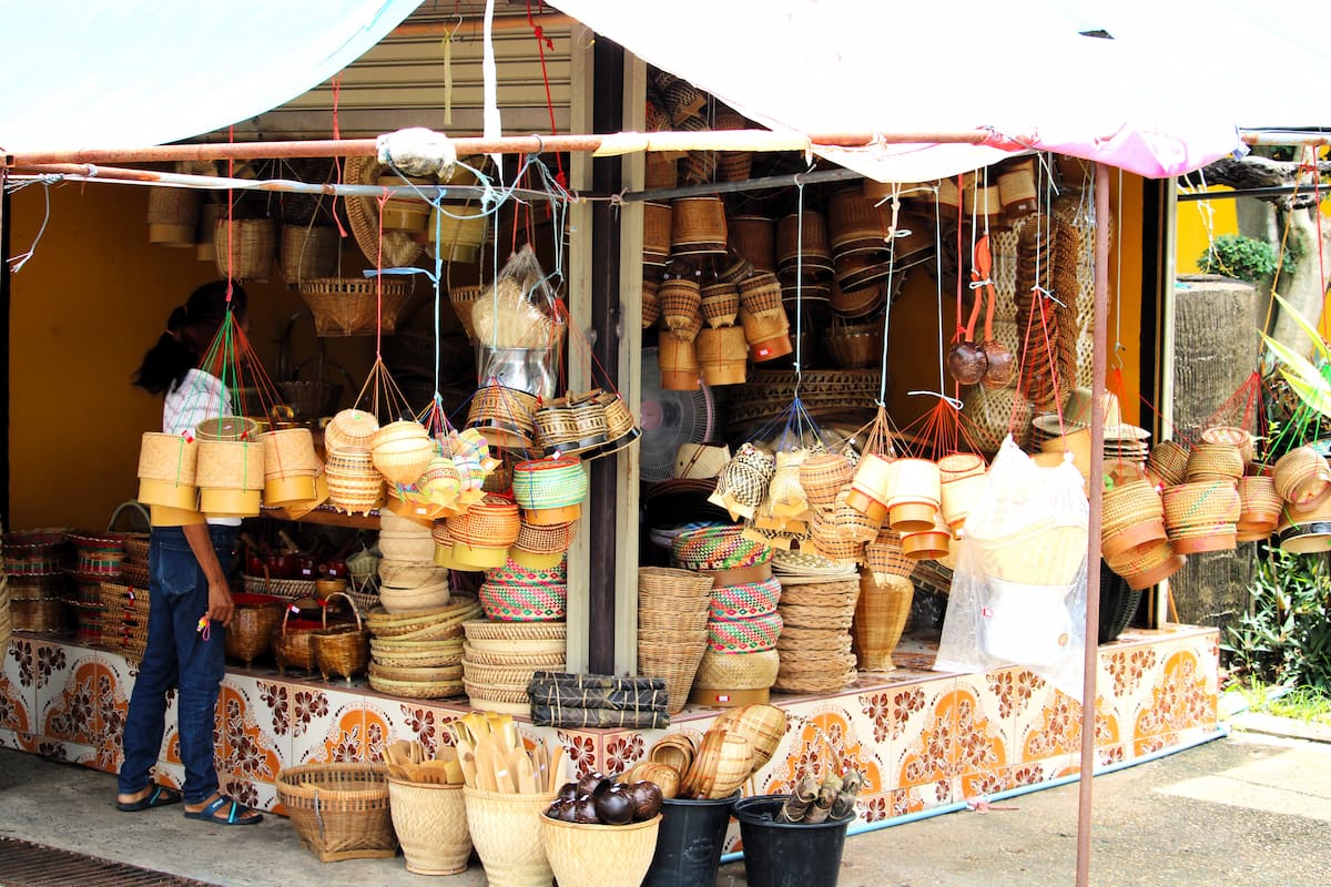 Paniers en osier pour la cuisson di riz gluant ou sticky rice.